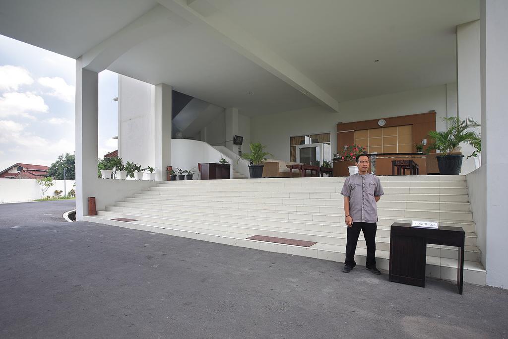 Hotel Narmada Convention Hall Mataram Exterior foto